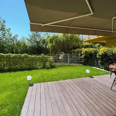 Z Garazem I Ogrodem Lägenhet