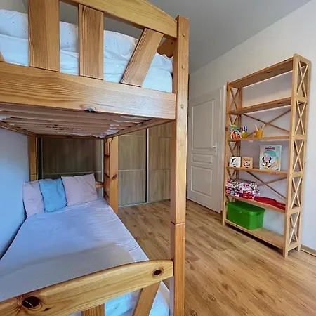 Lägenhet Z Garazem I Ogrodem *