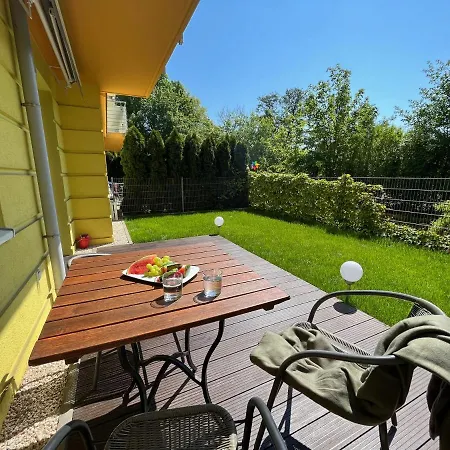 Lägenhet Z Garazem I Ogrodem Kołobrzeg