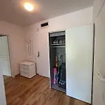 Apartment Z Garazem I Ogrodem